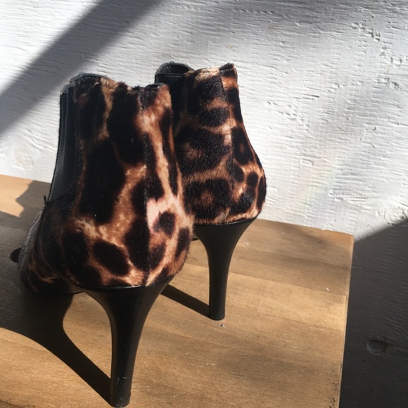 Diane von Furstenberg leopard booties - Picture 3 of 5